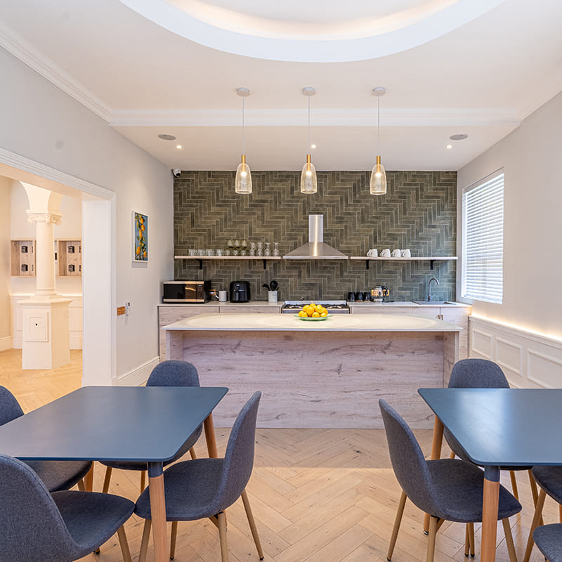 Fully equipped kitchen